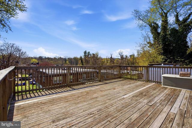 748 HILL RD, Philadelphia, PA 19128