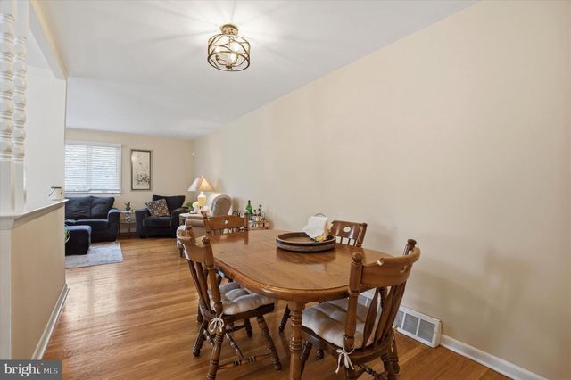 748 HILL RD, Philadelphia, PA 19128