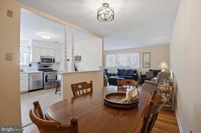 748 HILL RD, Philadelphia, PA 19128