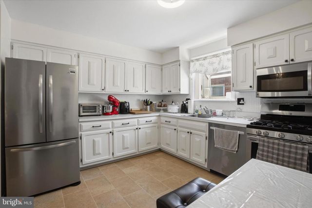 748 HILL RD, Philadelphia, PA 19128