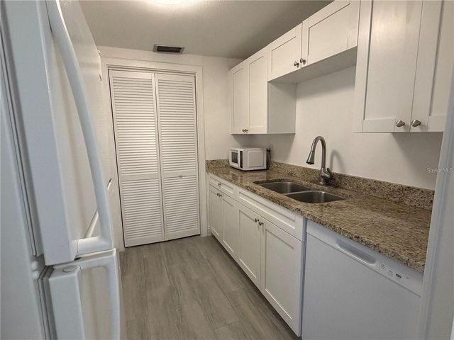 1235 S HIGHLAND AVENUE 1-102, Clearwater, FL 33756