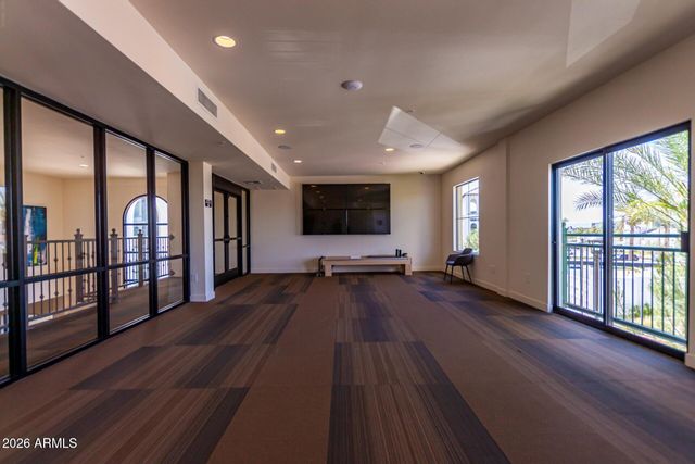 2511 W QUEEN CREEK Road 279, Chandler, AZ 85248