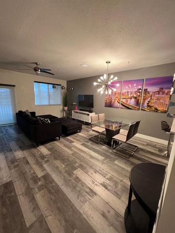 4716 NW 84th Court, Doral, FL 33166