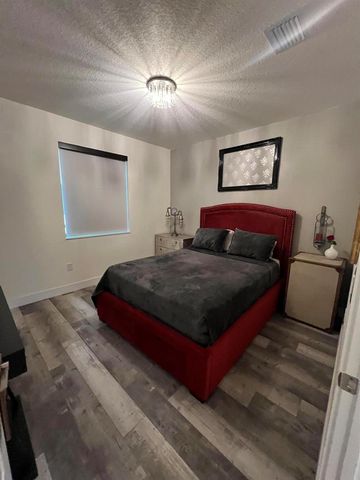 4716 NW 84th Court, Doral, FL 33166