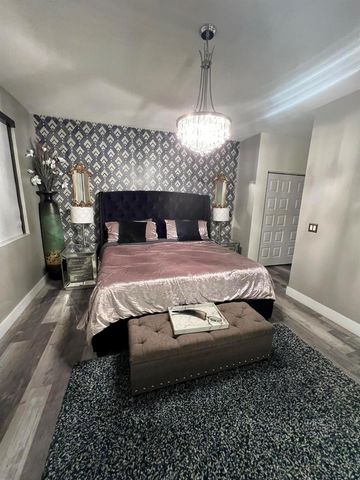 4716 NW 84th Court, Doral, FL 33166