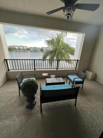 4716 NW 84th Court, Doral, FL 33166