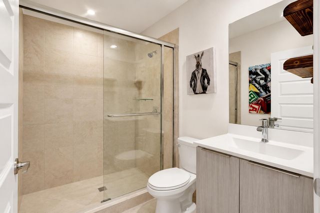 4716 NW 84th Court, Doral, FL 33166