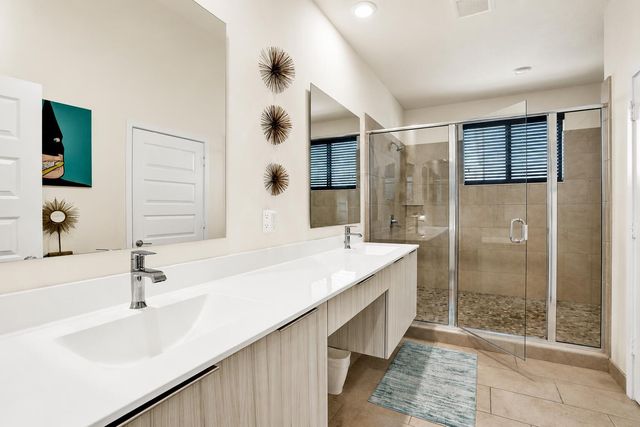 4716 NW 84th Court, Doral, FL 33166