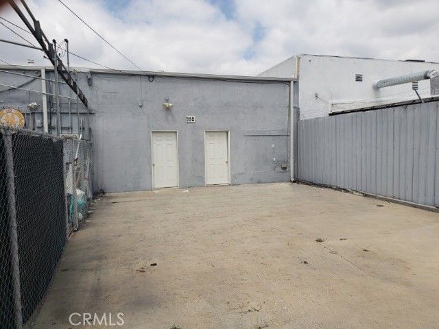 752 S Atlantic Boulevard, East Los Angeles, CA 90022