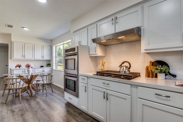 1013 Briarwood Lane, Desoto, TX 75115