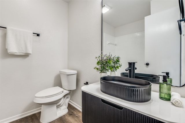 1013 Briarwood Lane, Desoto, TX 75115