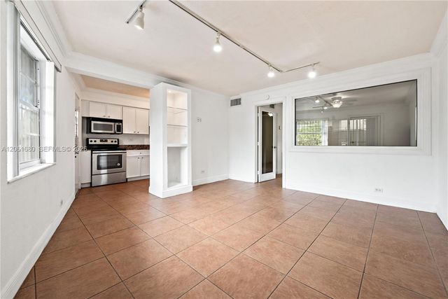 1610 NW N River Dr 110, Miami, FL 33125