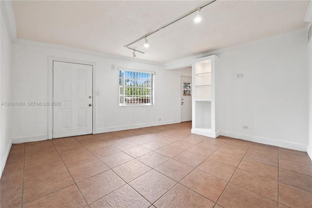 1610 NW N River Dr 110, Miami, FL 33125