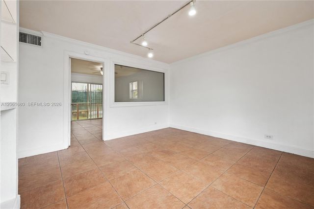 1610 NW N River Dr 110, Miami, FL 33125