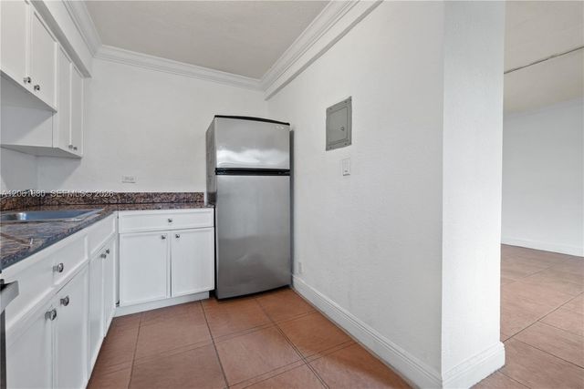1610 NW N River Dr 110, Miami, FL 33125
