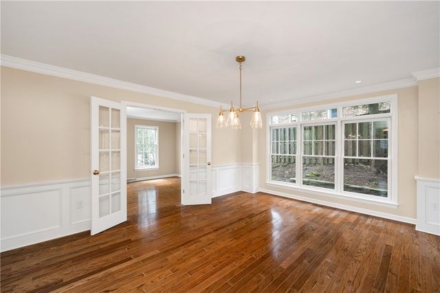 2395 Traci Dr, Franklin Park, PA 15237