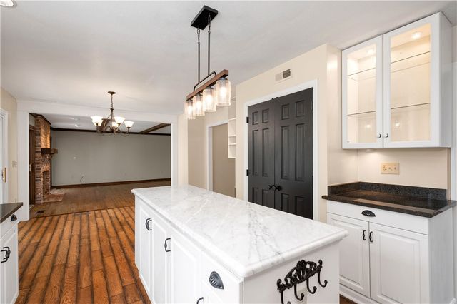 2395 Traci Dr, Franklin Park, PA 15237