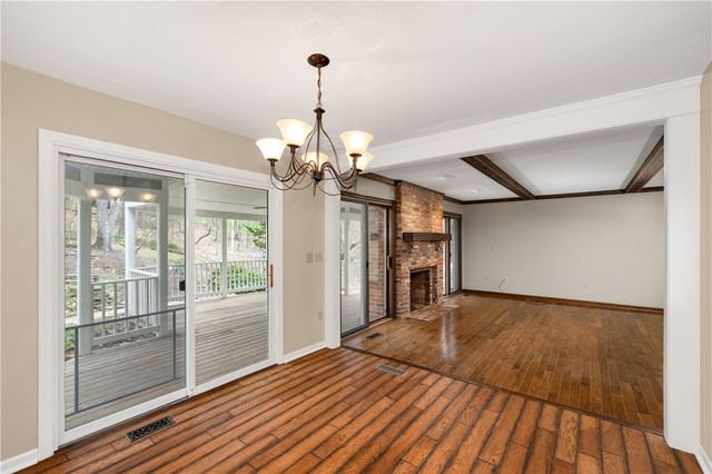 2395 Traci Dr, Franklin Park, PA 15237