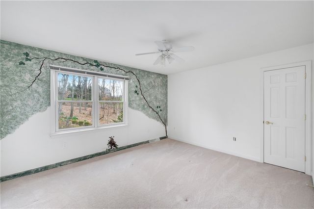 2395 Traci Dr, Franklin Park, PA 15237