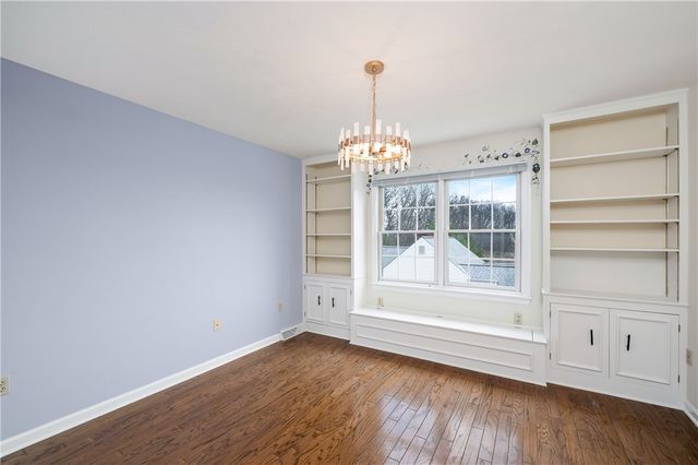 2395 Traci Dr, Franklin Park, PA 15237