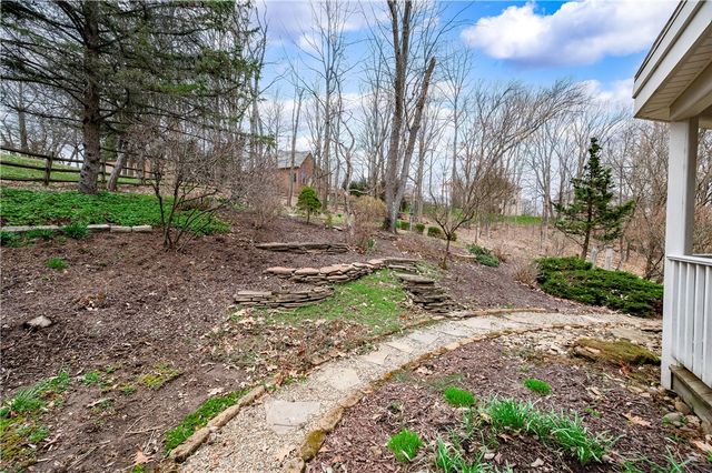 2395 Traci Dr, Franklin Park, PA 15237