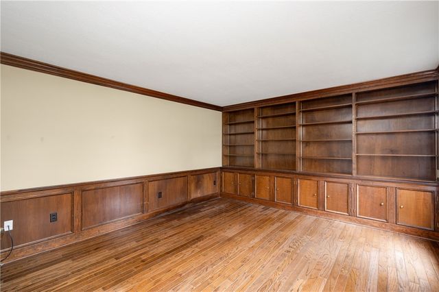 2395 Traci Dr, Franklin Park, PA 15237