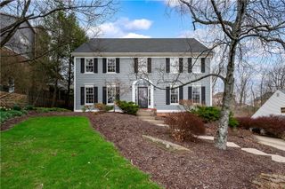 2395 Traci Dr, Franklin Park, PA 15237