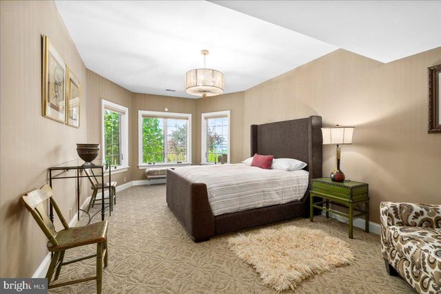 12565 STONE CREST CIR, Waynesboro, PA 17268
