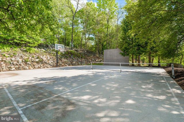 12565 STONE CREST CIR, Waynesboro, PA 17268