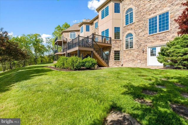 12565 STONE CREST CIR, Waynesboro, PA 17268