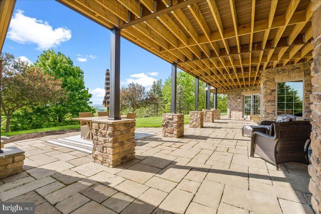 12565 STONE CREST CIR, Waynesboro, PA 17268