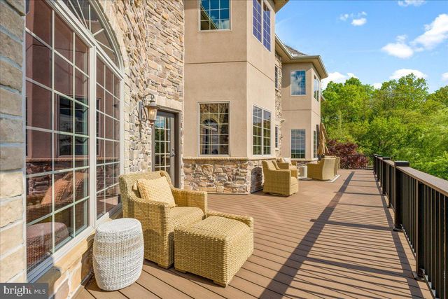 12565 STONE CREST CIR, Waynesboro, PA 17268