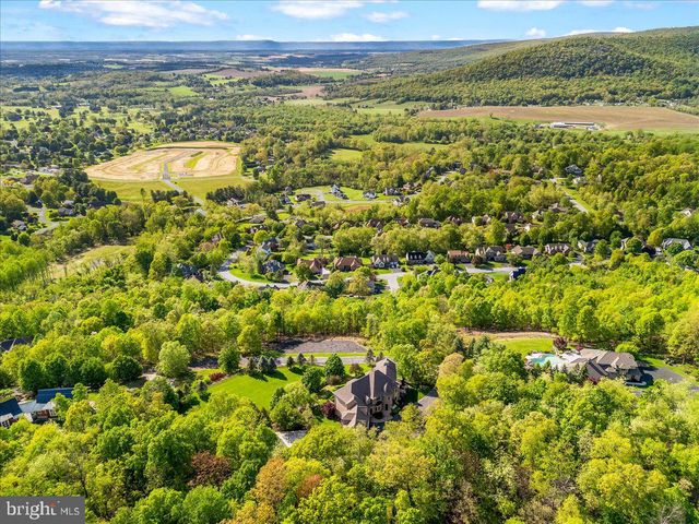 12565 STONE CREST CIR, Waynesboro, PA 17268