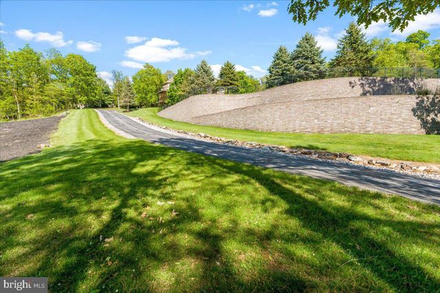 12565 STONE CREST CIR, Waynesboro, PA 17268