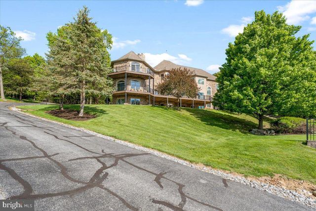 12565 STONE CREST CIR, Waynesboro, PA 17268