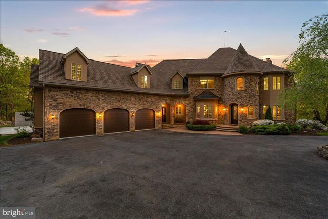 12565 STONE CREST CIR, Waynesboro, PA 17268