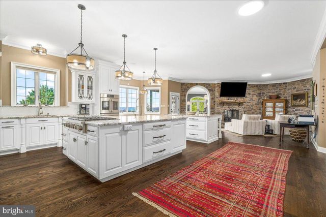 12565 STONE CREST CIR, Waynesboro, PA 17268