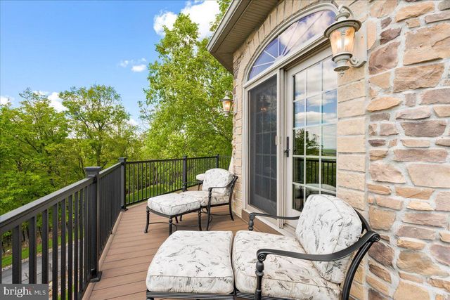 12565 STONE CREST CIR, Waynesboro, PA 17268