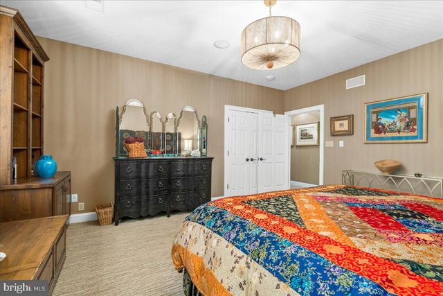 12565 STONE CREST CIR, Waynesboro, PA 17268