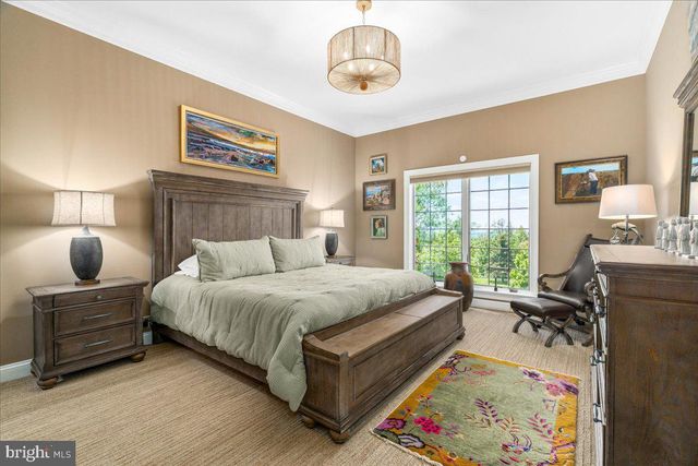 12565 STONE CREST CIR, Waynesboro, PA 17268