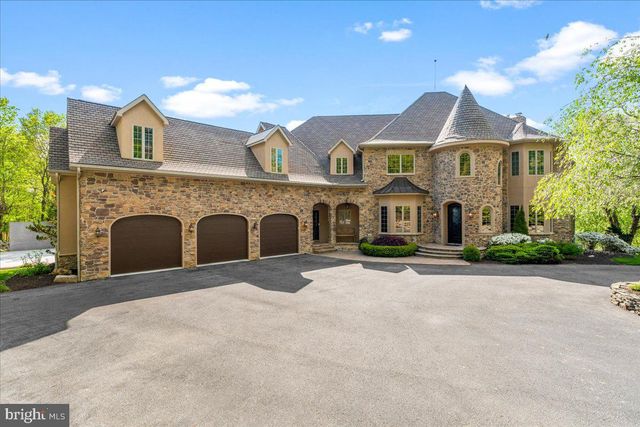 12565 STONE CREST CIR, Waynesboro, PA 17268