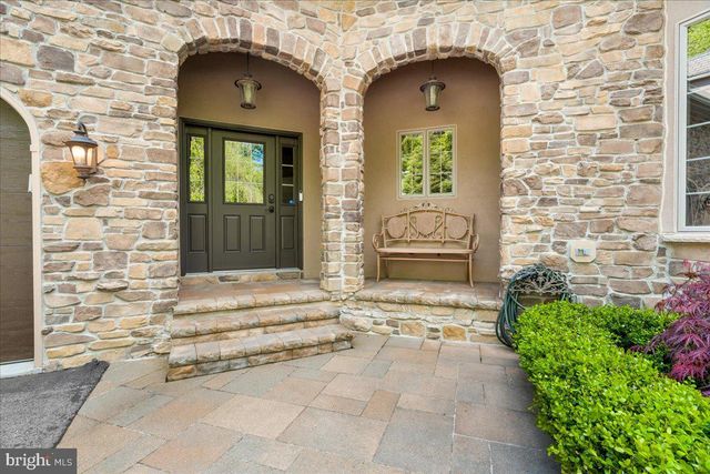 12565 STONE CREST CIR, Waynesboro, PA 17268