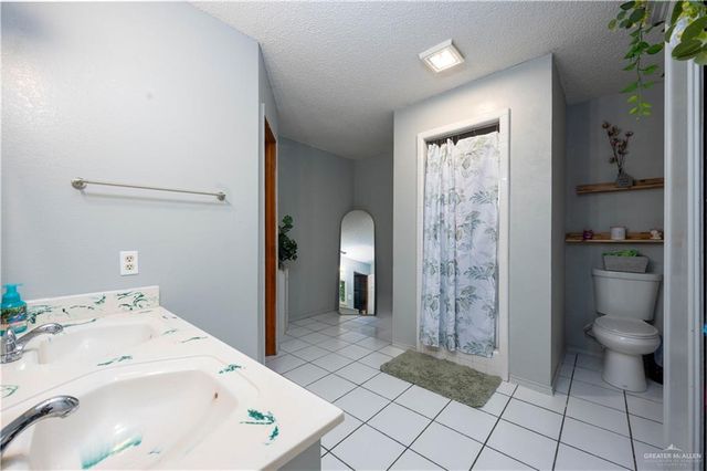 5910 Queen Sago Drive, Harlingen, TX 78550