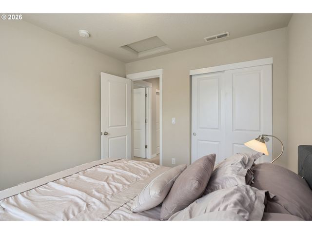 14115 Sw BURLWOOD Ln, Beaverton, OR 97005