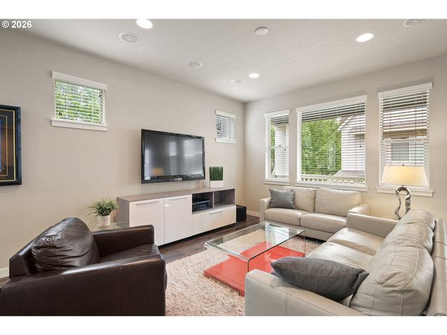 14115 Sw BURLWOOD Ln, Beaverton, OR 97005