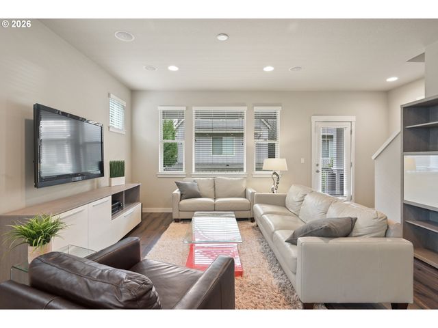 14115 Sw BURLWOOD Ln, Beaverton, OR 97005