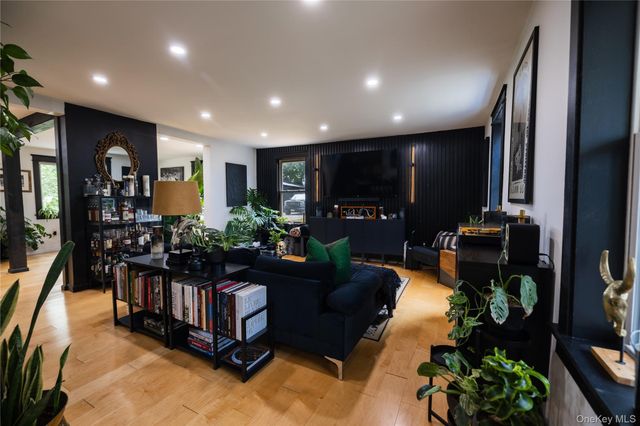 5628 State Route 9G, Hudson, NY 12534