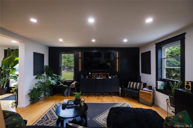 5628 State Route 9G, Hudson, NY 12534