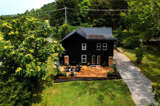 5628 State Route 9G, Hudson, NY 12534