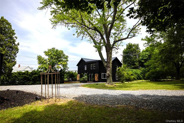 5628 State Route 9G, Hudson, NY 12534